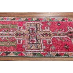 พรมตุรกีวินเทจ ขนาด 2.6x11.5 ฟุต พรมขนาดเล็ก สีชมพูเขียว ลายเรขาคณิต - Product Image 3