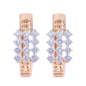 Boucles d'oreilles créoles élégantes et luxueuses en diamant étincelant Collection de bijoux de qualité supérieure - Product Image 2