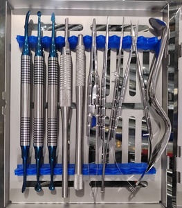Kit d'implant parodontal dentaire de couleur personnalisée outils chirurgicaux pour les procédures d'implantologie avec porte-aiguilles et détartreurs - Product Image 2