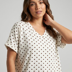 Camiseta grande con cuello en V y manga corta con estampado de lunares, 100 % algodón, talla única (tallas 38–46) - Product Image 3