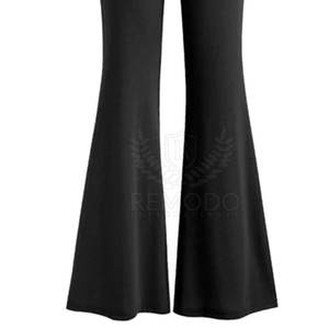 Pantalons évasés pour femmes en vrac, tissu léger et doux pour le printemps, l'été, pantalons évasés fabriqués au Pakistan - Product Image 5