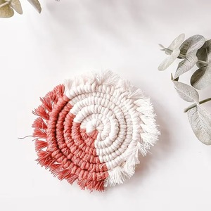 Camino de mesa de macramé hecho a mano, acento decorativo bohemio y elegante para mesa de comedor, sala de estar, mesa de centro e Interior del hogar - Product Image 2