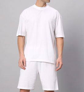 Ensemble de survêtement d'été 2 pièces personnalisé avec logo – T-shirt et short de course en coton respirant pour homme - Product Image 3