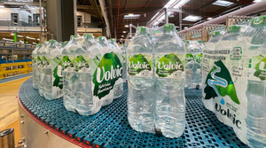 Eau minérale naturelle Volvic en gros à vendre - Product Image 3