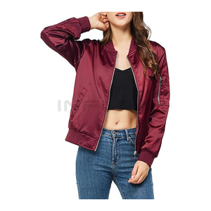 Veste universitaire en satin personnalisable pour femmes avec manches en similicuir et broderie Design personnalisé Manteaux de haute qualité pour femmes - Product Image 5