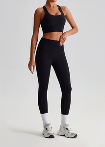 Nouveautés 2025 Vêtements pour femmes Produit tendance Ensemble de vêtements de sport de yoga et de course à pied 2 pièces Leggings pour femmes Ensemble de fitness - Product Image 5