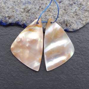 Boucles d'oreilles ou pendentifs en nacre sculptée pour bijoux par gm impex - Product Image 1