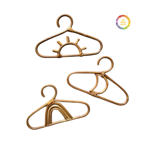 Porte-vêtements en rotin tressé pour un rangement soigné et une présentation visuelle - Product Image 5