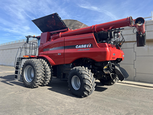 Compre una Cosechadora Case IH 8240 de Calidad a Bajo Precio, Equipo Agrícola Resistente para Cultivo y Cosecha en Terrenos Agrícolas - Product Image 3