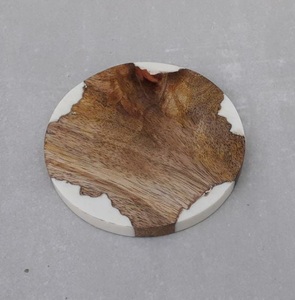Sous-verre en bois et en résine tendance au meilleur prix de gros pour la vaisselle de restaurant sous-verre fait main de qualité standard - Product Image 4