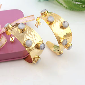 Pendiente de aros de piedras preciosas múltiples naturales, aros redondos hechos a mano de piedra lunar arcoíris, pendientes de oro amarillo llamativos de gran tamaño - Product Image 5