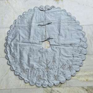 Premium Handmade <b>Christmas</b> <b>Tree</b> Skirt <b>White</b> Grey Gold Holiday <b>Decoration</b> Luxury Festive Home <b>Decor</b> Supplier Wholesale - Product Image 2