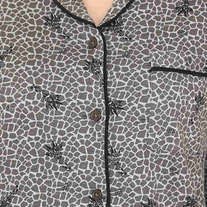 Conjunto de Pijama de Seda/Algodón de Manga Larga para Mujer, el Más Vendido al por Mayor, de Alta Calidad, con Logotipo Frontal Personalizable, OEM - Product Image 6