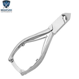 Cortaúñas Profesional Premium con Mango Impreso, Acero Inoxidable, Doble Resorte, Bloqueo Trasero, Cortador de Uñas Gruesas, Herramientas de Belleza - Product Image 1