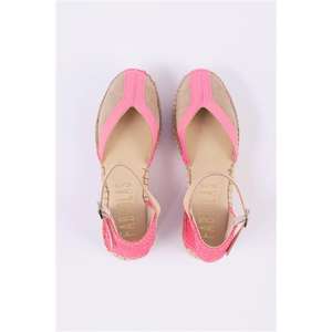 Alpargata cerrada con punta en cuña - Product Image 4