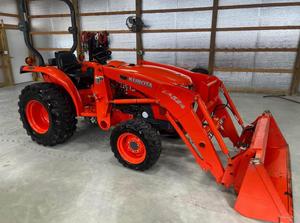 Compre el tractor de calidad Kubota L3200/L3800 (32/38HP) con motor de rodamiento ahora disponible a precios competitivos para tractores de jardín - Product Image 6