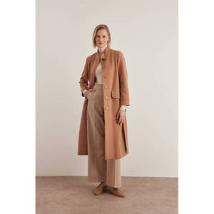 กระเป๋าสะพายไหล่ลายทอแบบฤดูใบไม้ร่วง รุ่น Camel Judge Yaka - Product Image 2