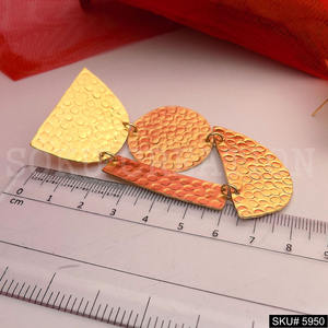 Boucles d'oreilles pendantes et tombantes SOKU pour femme, plaquées or, faites à la main, design tendance, pour anniversaire - SKU5950 - Product Image 4