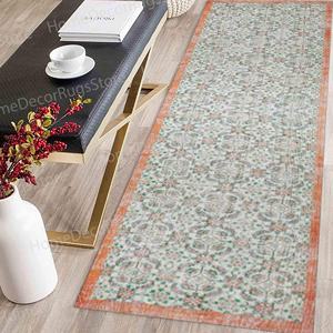 Tapis à motifs floraux orange : motif floral discret pour une décoration intérieure de luxe, tapis doux non tissé - Product Image 5