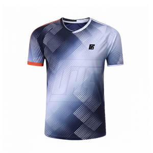 Tenue de tennis pour hommes, design moderne, chemise et short, pour le tennis professionnel et les clubs - Product Image 3