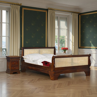 Lit traîneau Versailles en bois de mahogany massif avec tête de lit design moderne du milieu du siècle, taille personnalisable disponible, rangement intégré, pour chambre Queen/King