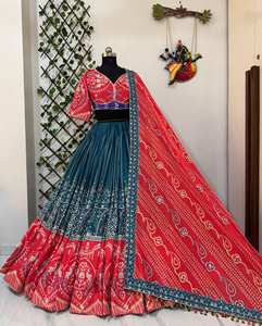 Diseñador Lehenga Choli en algodón de muselina pesada Nuevo lanzamiento con hermosa impresión digital y trabajo de espejo real para ocasiones de fiesta - Product Image 1