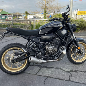 Explorez notre nouvelle Yamahas XSR700 2023 de haute qualité PRÊT À ÊTRE EXPÉDIÉ DANS LE MONDE ENTIER - Product Image 1