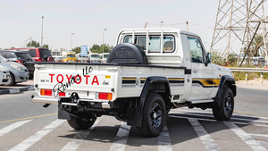 รถมือสอง Toyota Land Cruiser 79 Pickup 5 ประตู 5 ที่นั่ง SUV 8 สูบ 4.5L ดีเซล เกียร์ธรรมดา พวงมาลัยซ้าย เบาะผ้าสีเข้ม ปี 2020 จากเจ้าของคนแรก - Product Image 5
