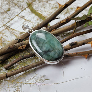 Colgante de piedra preciosa esmeralda ovalada en plata de ley 925 - Colgante vintage hecho a mano para collar - Product Image 3