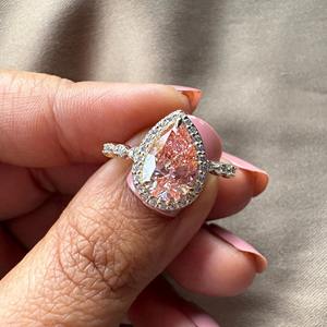 Bague de fiançailles avec halo de diamants de laboratoire de couleur rose fantaisie taille poire 2 carats avec bague de mariage en or 14 carats taille marquise à bas prix - Product Image 5