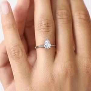 Bague de fiançailles en or blanc 14 carats avec diamant de laboratoire IGI Lab Bijoux en diamant F Couleur VS1 Clarté pour la fabrication de bijoux - Product Image 4