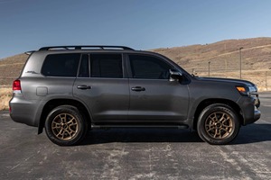 Toyota Land Cruiser Heritage Edition 2021, Certificado, Limpio y en Buen Estado - Product Image 4