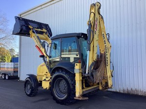 Chargeuse sur pneus d'occasion New Holan B110B, tracteur diesel 110 CV, godet multifonctionnel, pompe à engrenages, noyau PLC, chargeuse rétro - Product Image 6