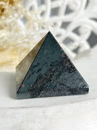 Vente en gros Pyramide d'hématite Pyramides en cristal de pierre semi-précieuse naturelle pour la guérison des pierres pour la protection à la terre - Product Image 5