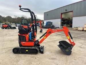 High Quality Kubota U10-5 Mini Crawler Excavator 0.025m³ Bucket Capacity Short Turning Radius Engine Powered - Product Image 2