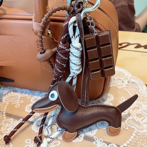Vente en gros porte-clés sac vintage <span class=keywords><strong>teckel</strong></span> chiot voiture pendentif lanière <span class=keywords><strong>chocolat</strong></span> tressé corde accessoires - Product Image 2