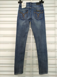 กางเกงยีนส์ทรงสลิมฟิตสำหรับผู้ชายผ้ายีนส์ยืดได้สีน้ำเงินและดำทรงตรงพร้อมฟอกสีเข้มดีไซน์เนอร์แฟชั่น - Product Image 2