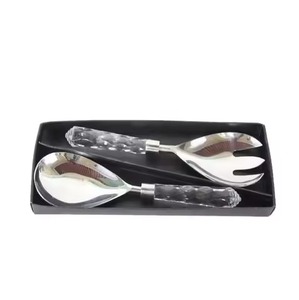 Ensemble de serveurs à salade écologiques avec poignées en acrylique, compatibles lave-vaisselle, manches en acier poli, couverts fourchette et cuillère pour servir la salade et le riz - Product Image 1