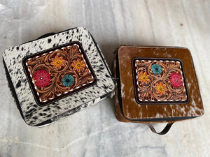 กล่องเครื่องประดับหนังขนแบบซ่อนเครื่องมือทำมือสไตล์ตะวันตกใหม่กล่องเครื่องประดับสำหรับเดินทางทันสมัยน่ารักเครื่องประดับที่จำเป็นสำหรับการจัดเก็บน้อยที่สุด - Product Image 3