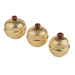 Plats et assiettes décoratifs en métal en acier inoxydable et laiton de couleur argentée Brillant Poli Look attrayant Plat à dessert fantaisie - Product Image 3