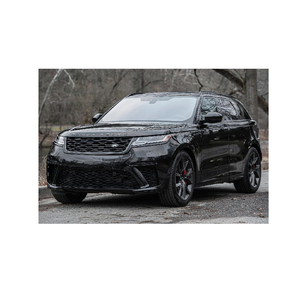 Range Rover SVR avec un style extérieur personnalisé et des finitions intérieures exclusives. - Product Image 1