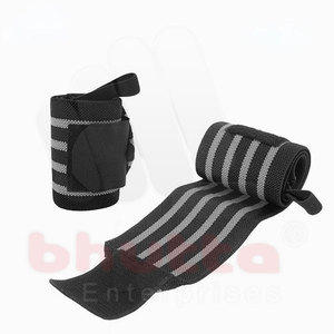 สายรัดข้อมือโพลีเอสเตอร์แบบกำหนดเองพร้อมแผ่นรองรับแรงกระแทกสำหรับยกน้ำหนัก ฟิตเนส มวย ศิลปะการต่อสู้ และกีฬาต่อสู้ - Product Image 1