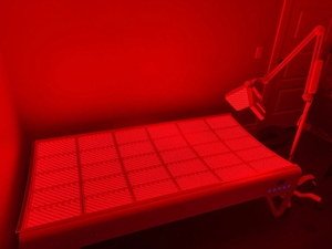 Lámpara LED de Terapia Facial con Luz Roja y Dos Paneles + ENVÍO GRATUITO - Product Image 3