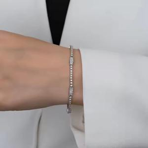 กำไลข้อมือเทนนิสเพชร VVS Moissanite สีเงิน925ปรับแต่งได้กำไลฮิปฮอปเครื่องประดับแฟชั่นสุดหรู - Product Image 4