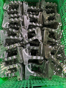 Pièces en aluminium moulé sous pression de haute qualité et bon marché en provenance du Vietnam, fabrication OEM/ODM personnalisée, usine certifiée ISO9001 - Product Image 5