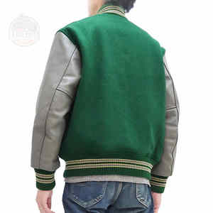 Chaqueta universitaria de diseño personalizado Chaqueta universitaria Letterman personalizada con cuerpo de lana negro y chaqueta con mangas de cuero marrón - Product Image 2