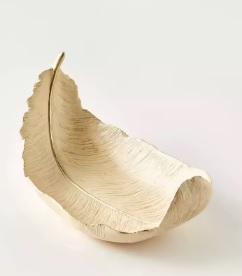 Plateau de service en forme de feuille en aluminium de haute qualité Vaisselle élégante écologique pour les événements à la maison pour servir des collations d'apéritifs - Product Image 5