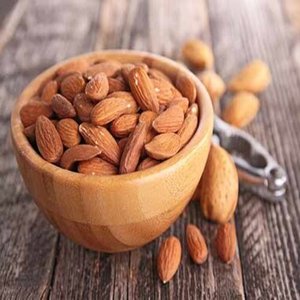 Almendras Crudas de Primera Calidad, Núcleos de Almendras Secas con Cáscara, Empaquetado a Granel, Excelente Precio - Product Image 3