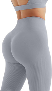 Ensemble de yoga classique fait de leggings taille haute sans couture en tissu extensible respirant ceinture côtelée et haut de soutien-gorge d'entraînement court - Product Image 4