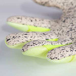 Guantes de Portero Gripmax para Fútbol Profesional, Control Definitivo, Cuero Transpirable, Impermeables, Dedos Completos, Ajustables, para Exteriores - Product Image 5